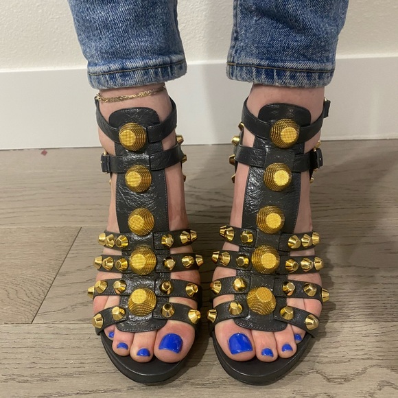 ❌SOLD❌ Balenciaga Giant Gold Studded Arena Heels - Picture 2 of 8